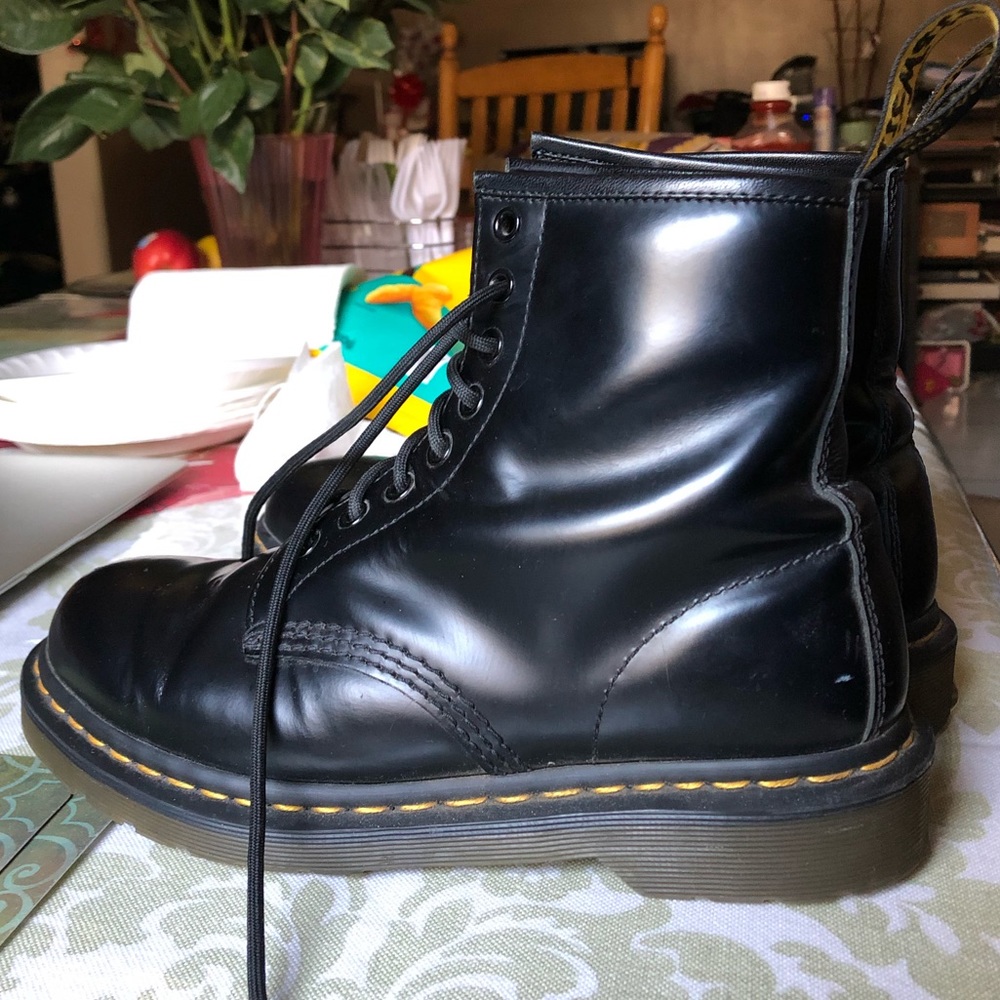 Size 8 Dr. Martens boots
